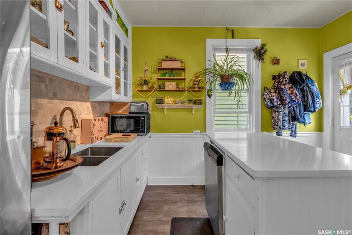Property Photo:  2152 Rae Street  SK S4T 2E7 