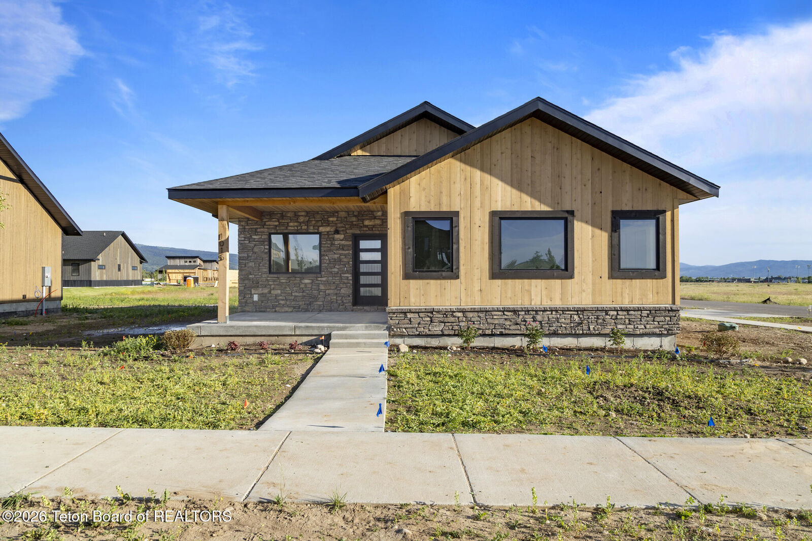 Property Photo:  1015 Iroquois Avenue  ID 83422 