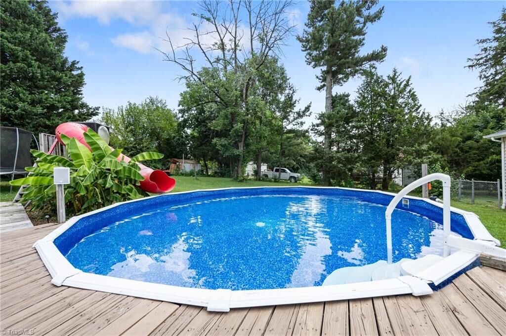 Property Photo:  4402 Valley View Road  NC 27360 