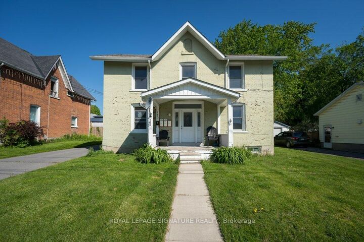 143 Dundas Street W — photo 1