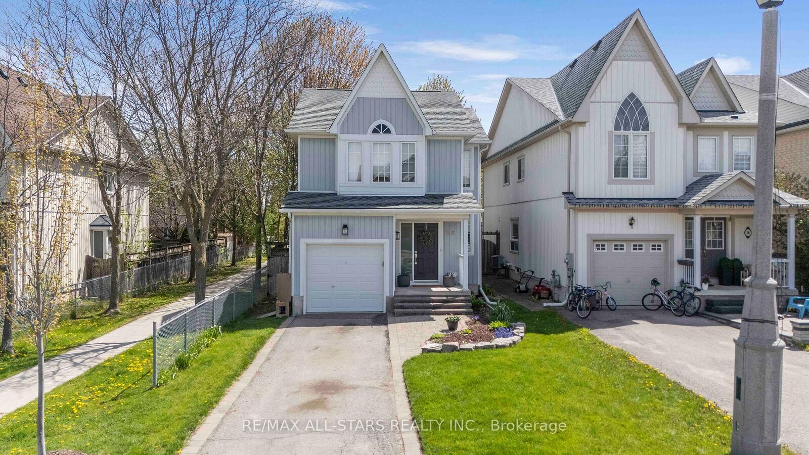 Property Photo:  58 Margaret Graham Crescent  ON L0G 1M0 