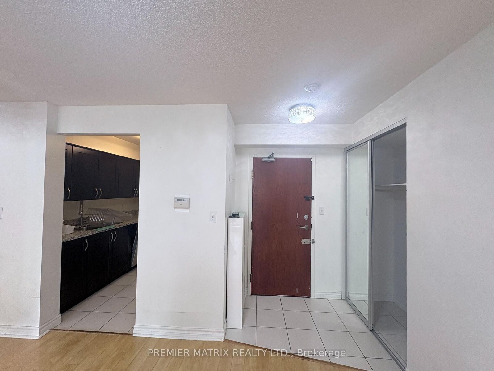Property Photo:  35 Empress Avenue 2008  ON M2N 6T3 
