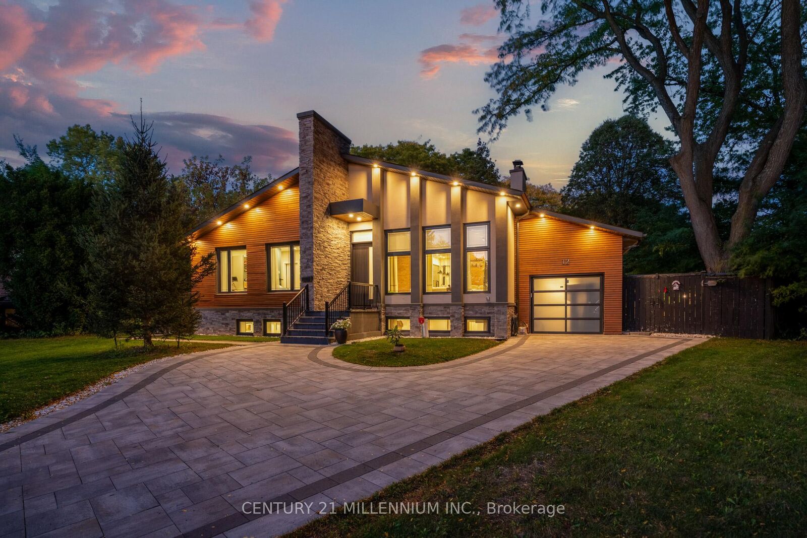 Property Photo: 12 Legato Court ON M3B 1L7