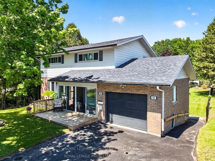 Property Photo: 393 Stewart Boulevard ON K6V 6C7