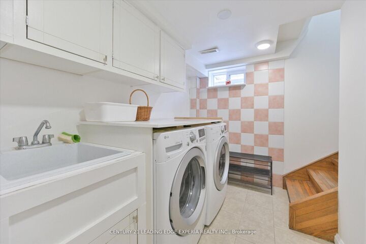 Property Photo:  24 Torrens Avenue Lower  ON M4K 2H8 