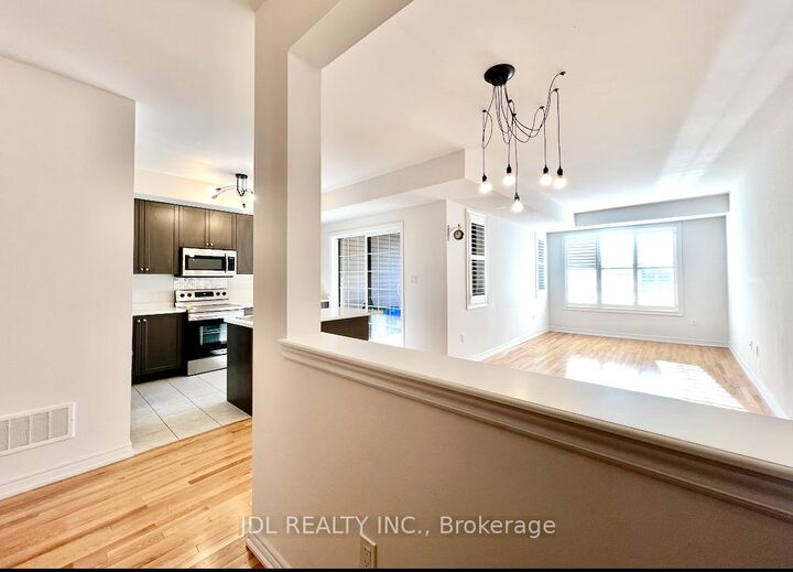 Property Photo:  33 Jaffna Lane  ON L6C 0X7 