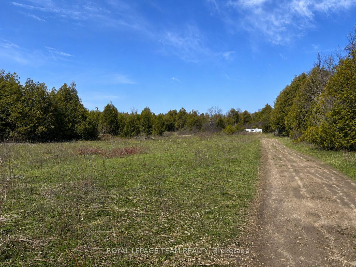 Property Photo: 688 Kitley Line 8 Road ON K0E 1H0