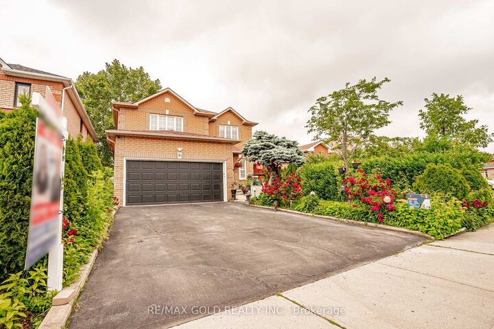 Property Photo: 31 Colleyville Street ON L7A 1G8