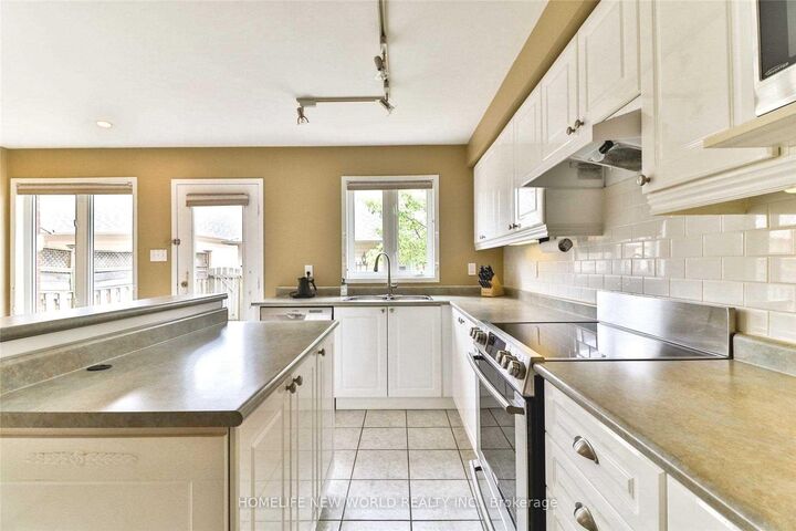 Property Photo:  177 Littlewood Drive  ON L6H 6T8 
