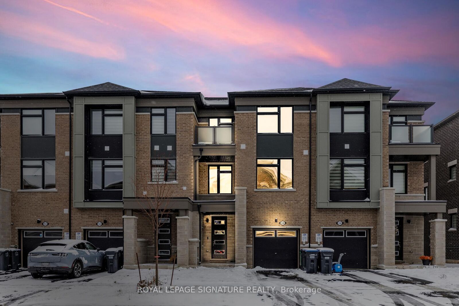 Property Photo: 158 Keppel Circle ON L7A 5K7