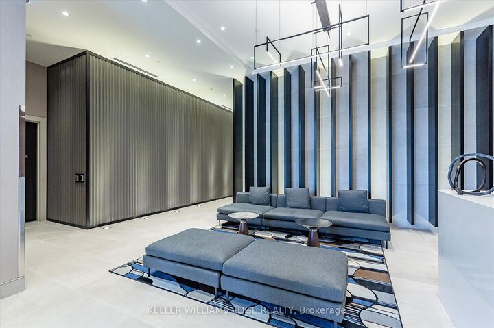 Property Photo: 212 King Street E 418 ON L8N 1B5