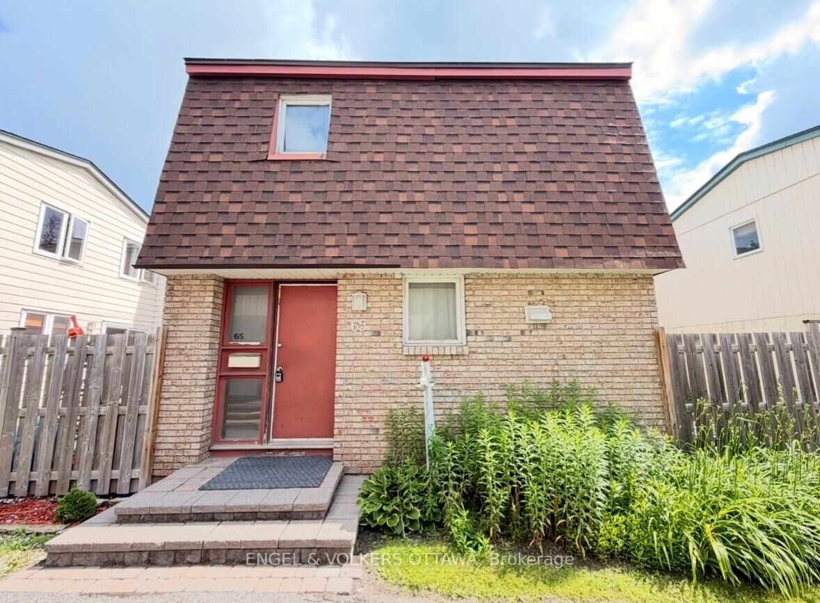 Property Photo:  2063 Jasmine Crescent 65  ON K1J 7W2 