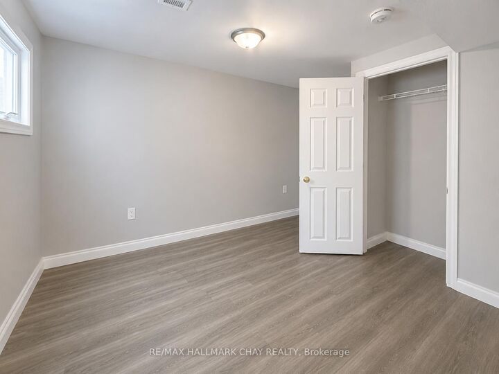 Property Photo:  32 Stewart Avenue Lower  ON L9R 1C8 