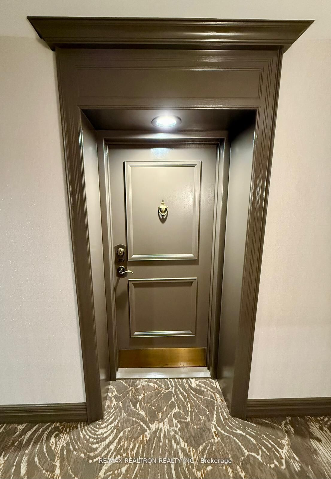 Property Photo: 7825 Bayview Avenue 309 ON L3T 7N2