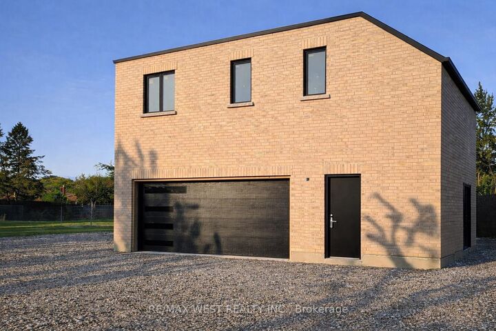 Property Photo:  58 Aura Lea Boulevard Garden Suite  ON M9M 1K5 
