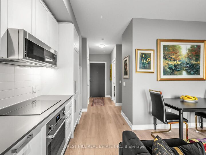 250 Lawrence Avenue W 703 — photo 1