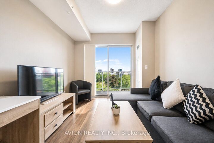 280 Lester Street 618 — photo 1