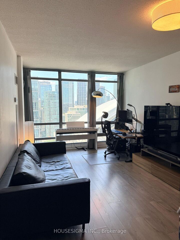 Property Photo:  5 Mariner Terrace 2808  ON M5V 3V6 