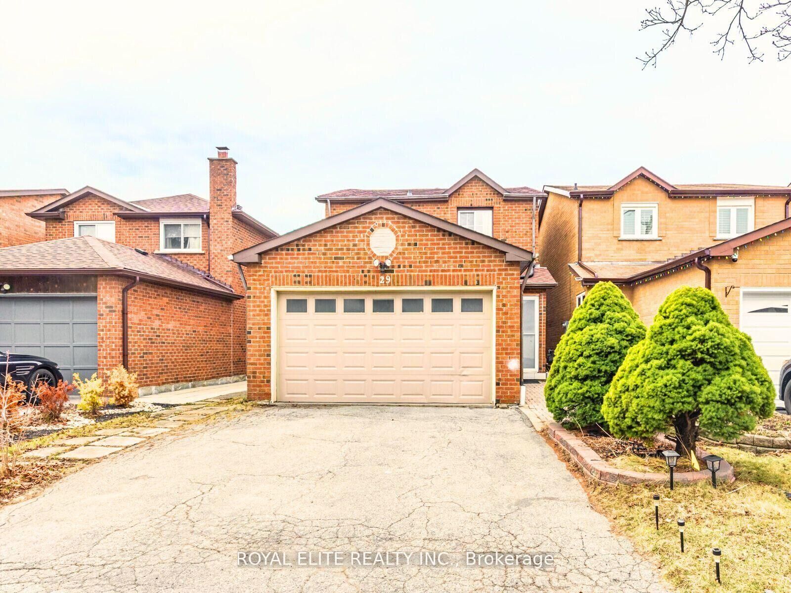 Property Photo:  29 Ashmore Crescent Basement  ON L3R 6T8 