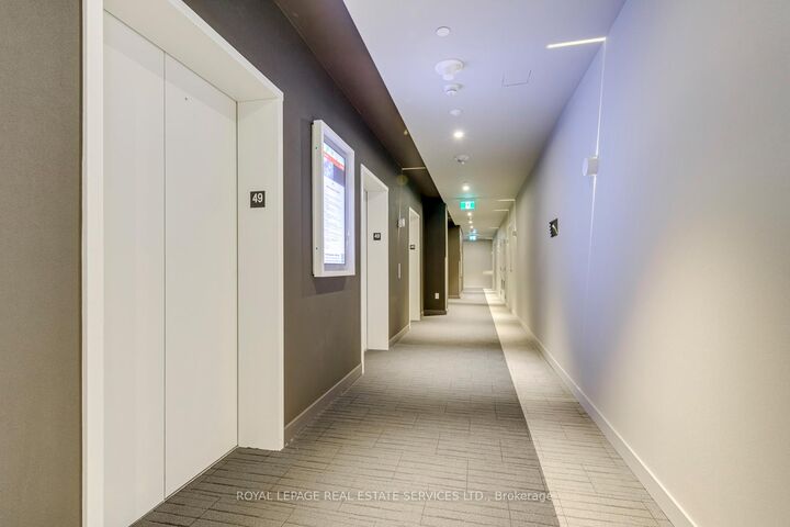 Property Photo:  3883 Quartz Road 4908  ON L5B 0M4 