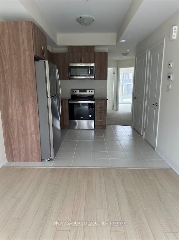 Property Photo:  255 McLevin Avenue 58  ON M1B 1E7 