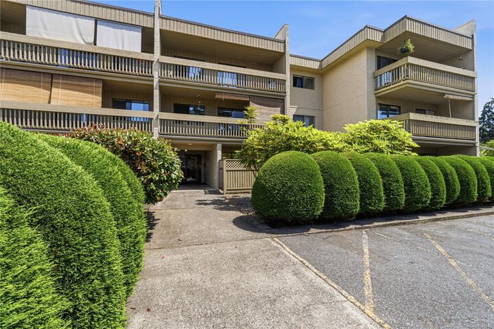 Property Photo: 345 Morison Ave #201 BC V9P 1P4