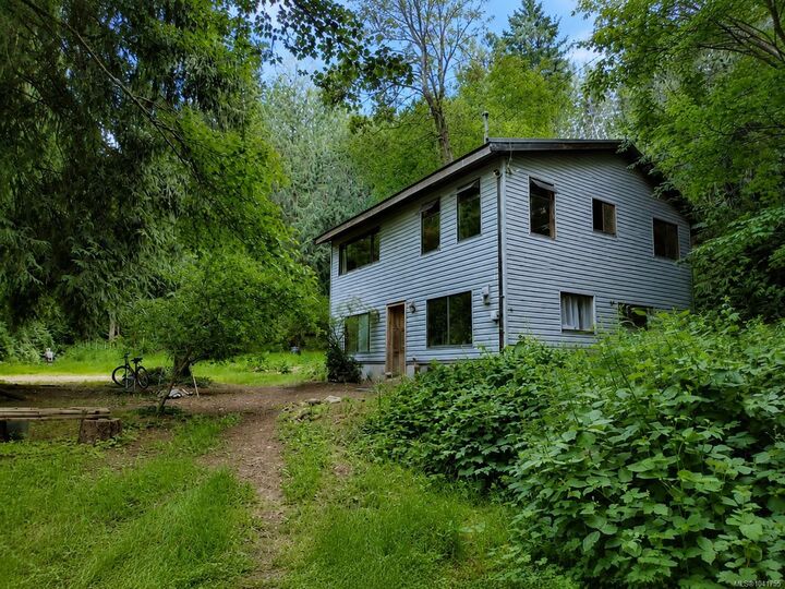 Property Photo: 4480 Strachan Rd BC V0R 1Z0
