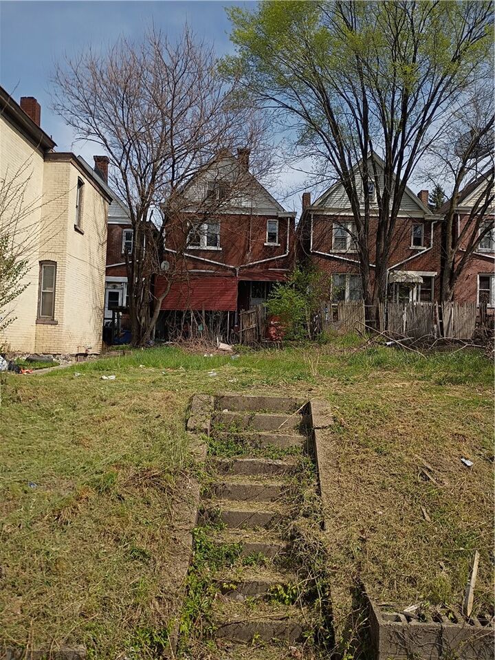 Property Photo:  7607 Baxter St  PA 15208 