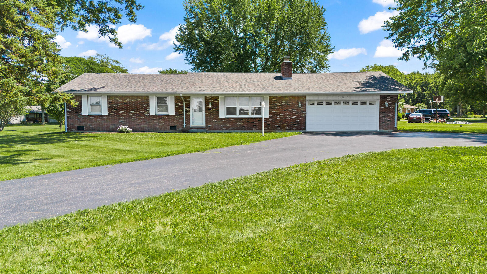 Property Photo: 535 Barnhart Road OH 45373