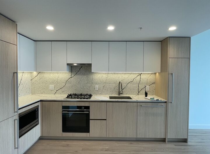 Property Photo:  2135 Springer Avenue 3001  BC V5B 2Z6 