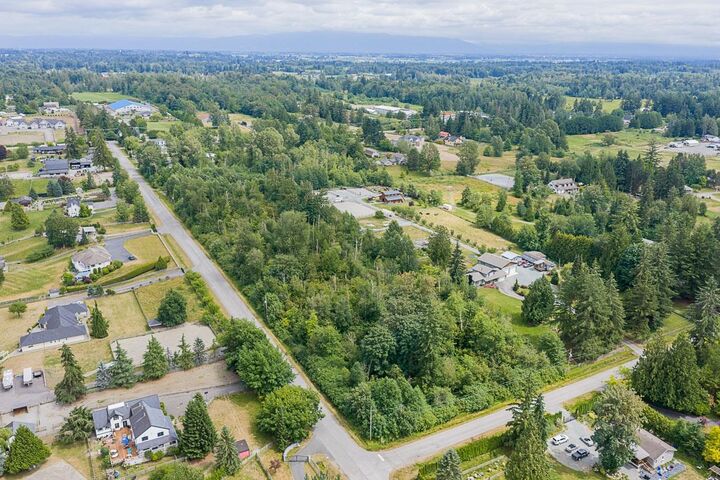 Property Photo: 12 Avenue Lt.10 BC V2Z 2Y2