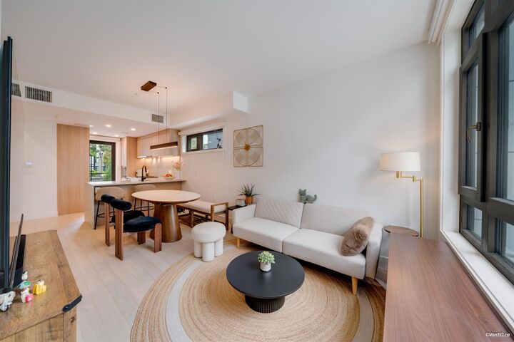 Property Photo: 6292 Oak Street BC V6M 2W4
