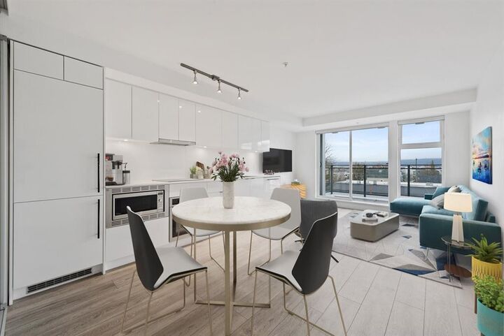 Property Photo:  630 E Broadway Street 310  BC V5T 1X6 