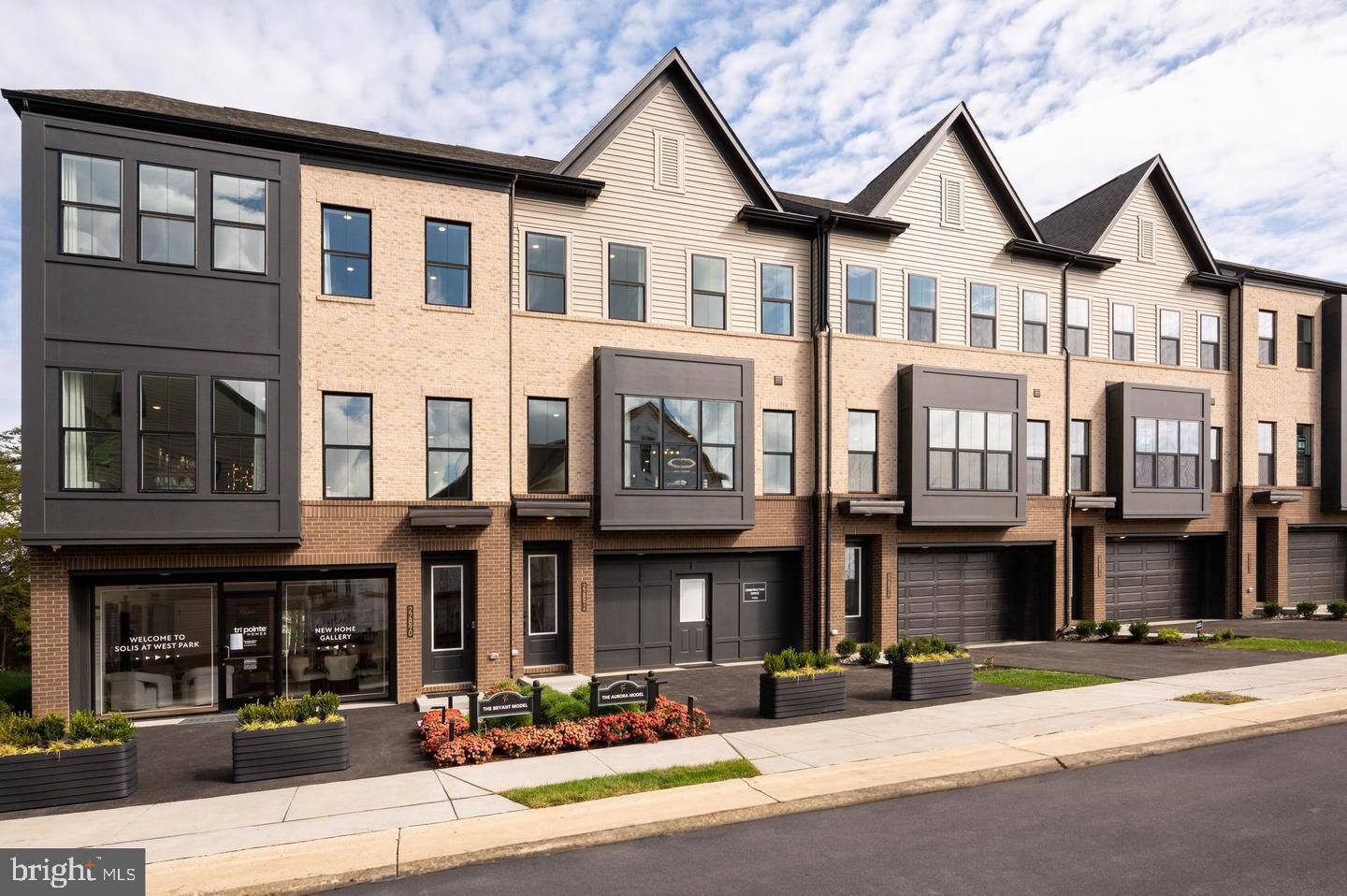 Property Photo: 22892 Copper Tree Terrace VA 20148