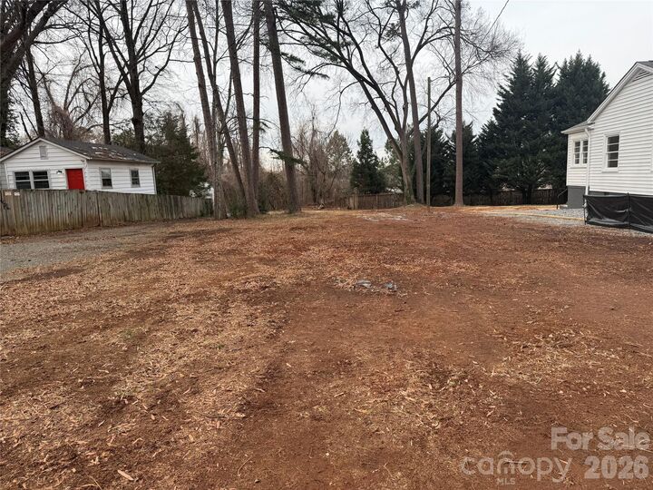 Property Photo:  733 Fugate Avenue  NC 28205 