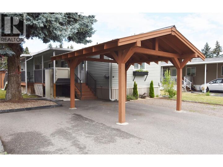 Property Photo: 5484 25 Avenue 65 BC V1T 7A8