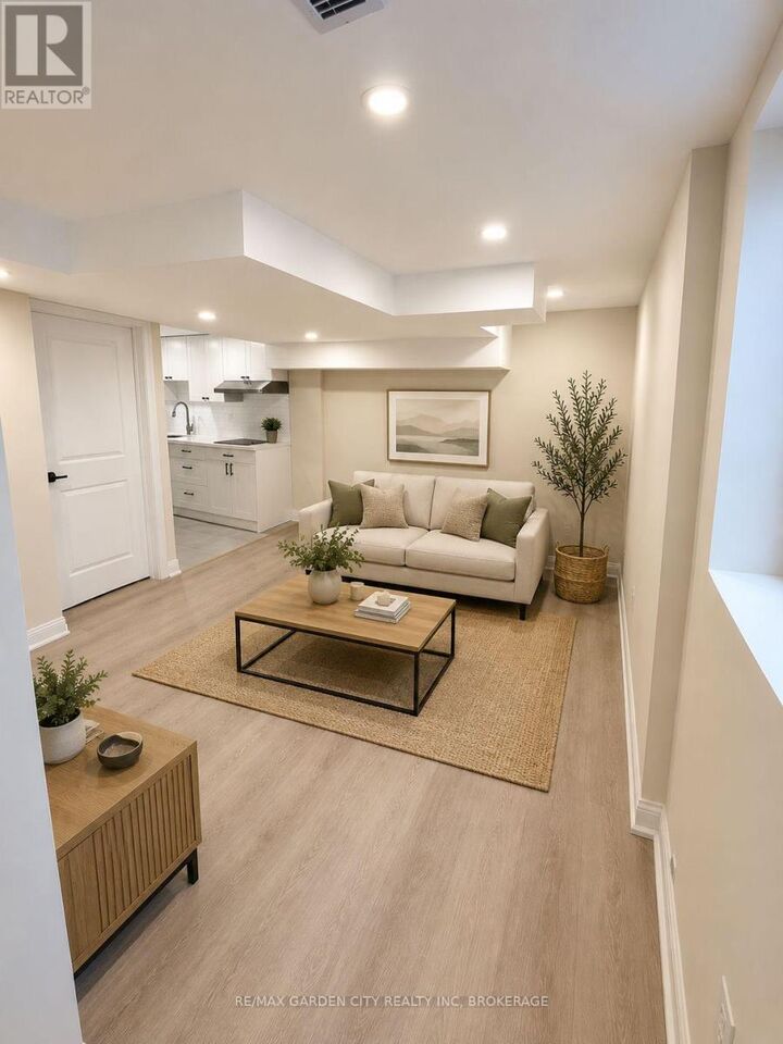 Property Photo:  60 Wakelin Terrace Lower-1B  ON L2M 4K9 