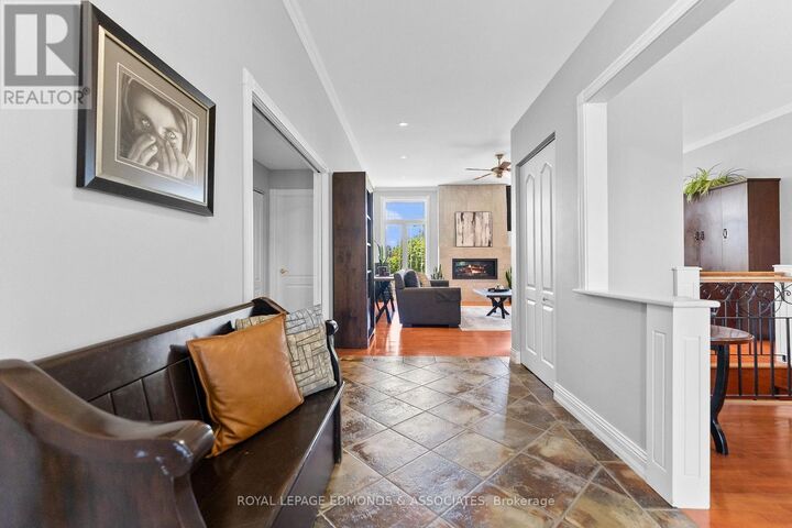 Property Photo: 162 Pleasant View Drive ON K8B 1B8