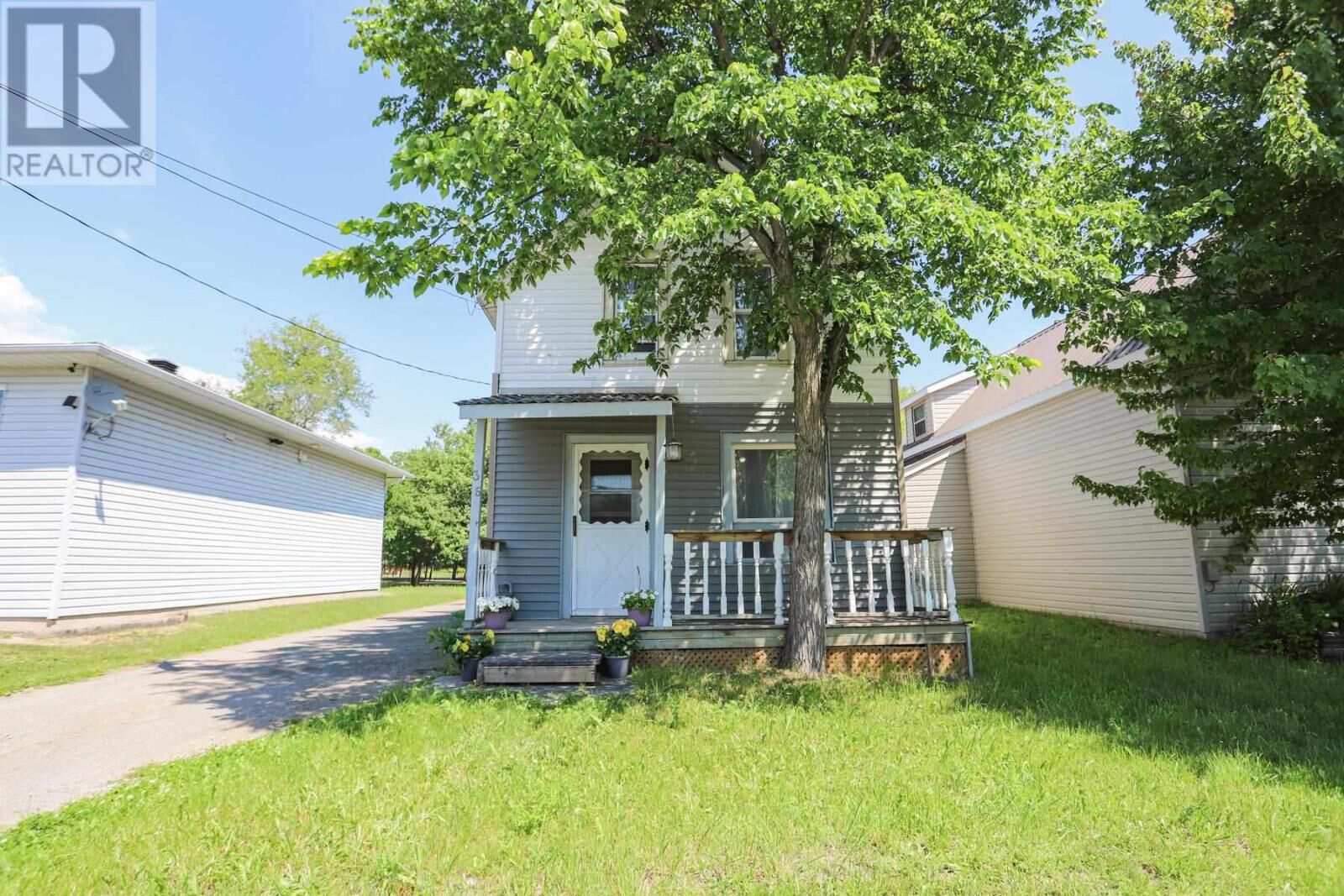 Property Photo: 36 Fauquier Ave ON P6B 2P1
