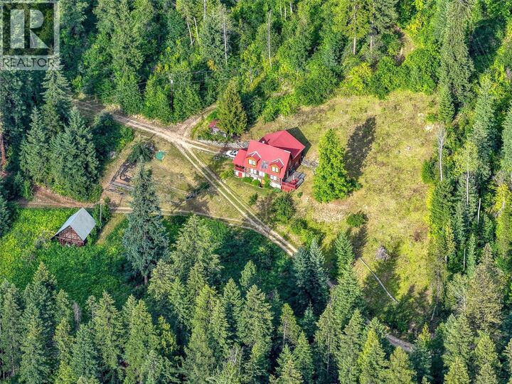 Property Photo: 7150/7154 Graham Rd Road BC V0G 2J0