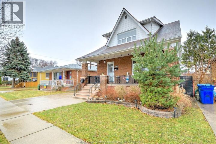 Property Photo:  1585 Alexis Road Upper  ON N8Y 4P1 