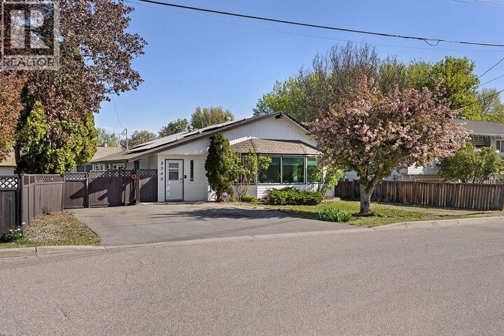 2340 Wilson Avenue — photo 1