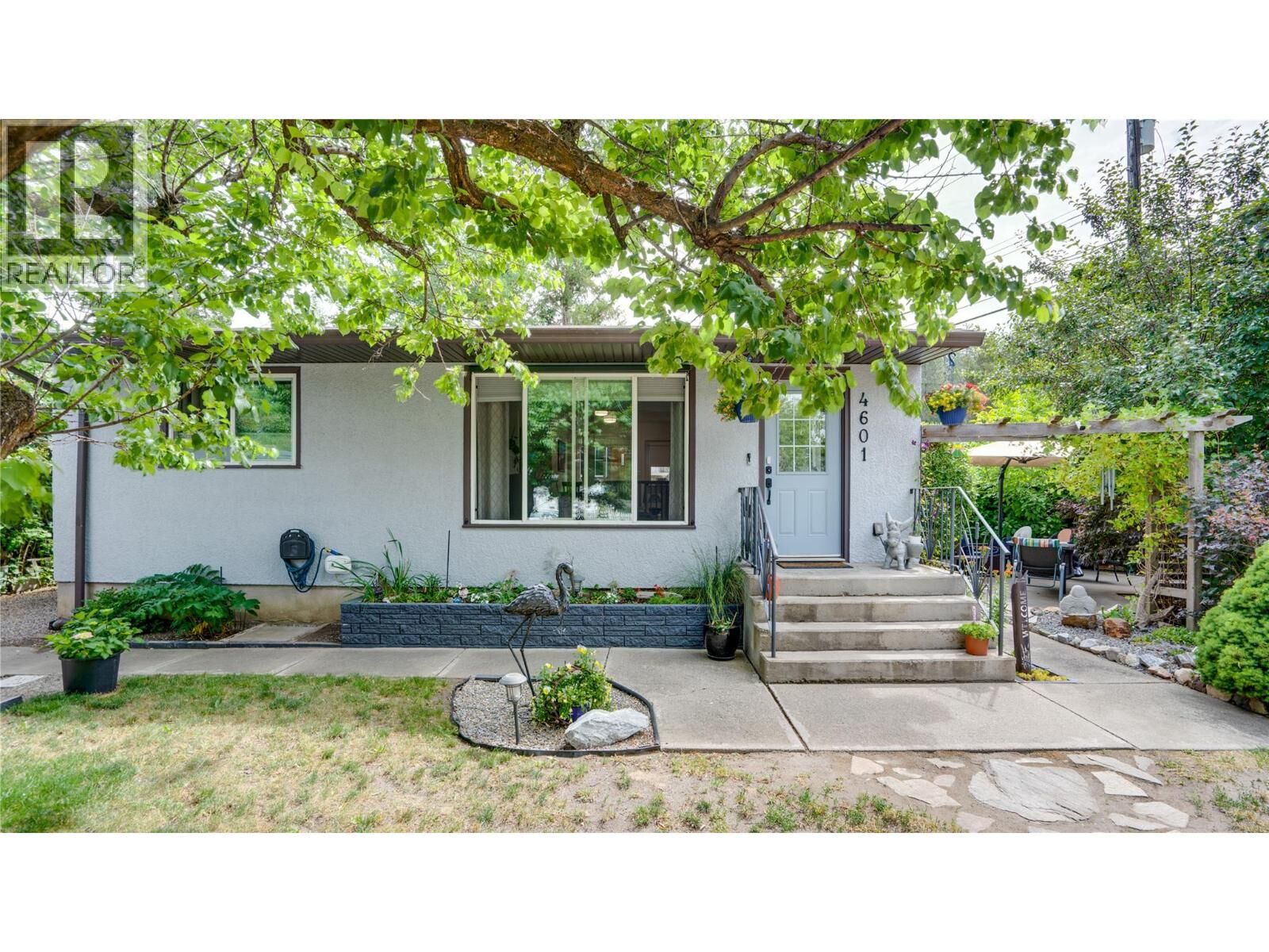 Property Photo: 4601 17 Street BC V1B 3C5