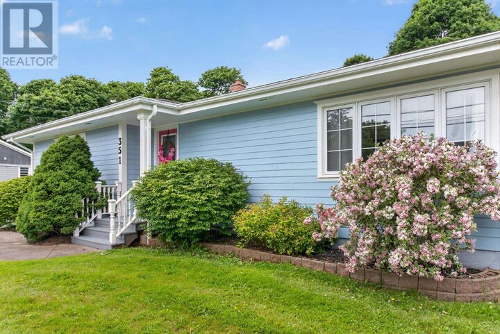 Property Photo:  351 Maple Avenue  PE C1N 2H5 