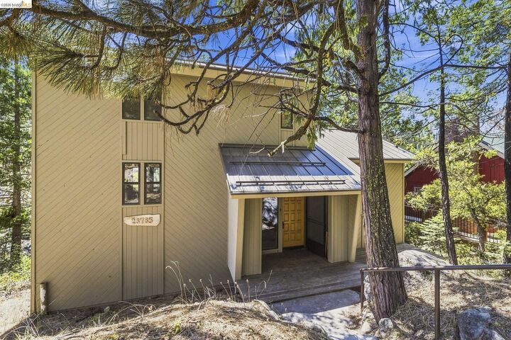 Property Photo: 28783 Herring Creek Ln CA 95375