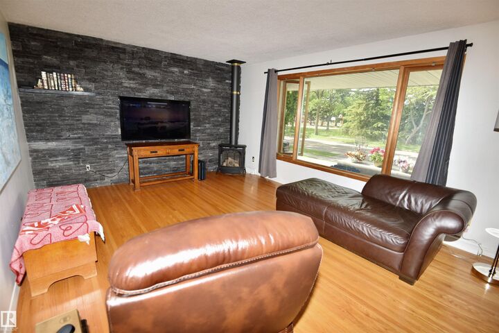 Property Photo: 7923 94 Avenue NW AB T6C 1W5