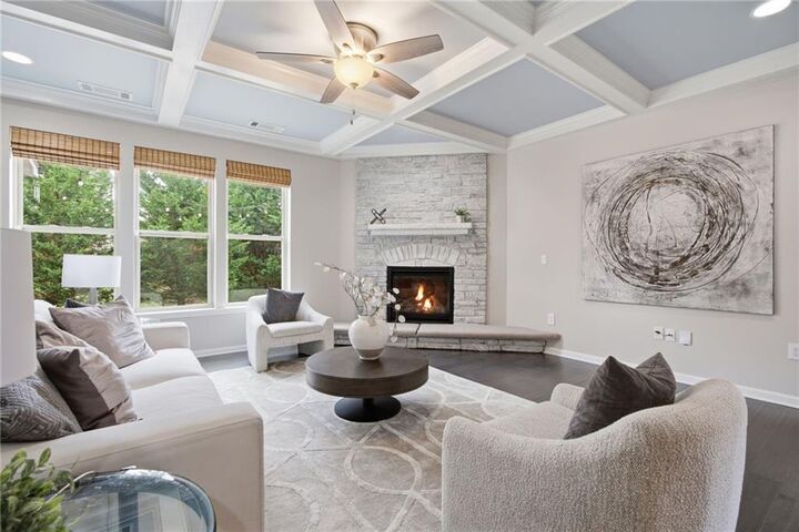 Property Photo: 5599 Rapallo Terrace GA 30518