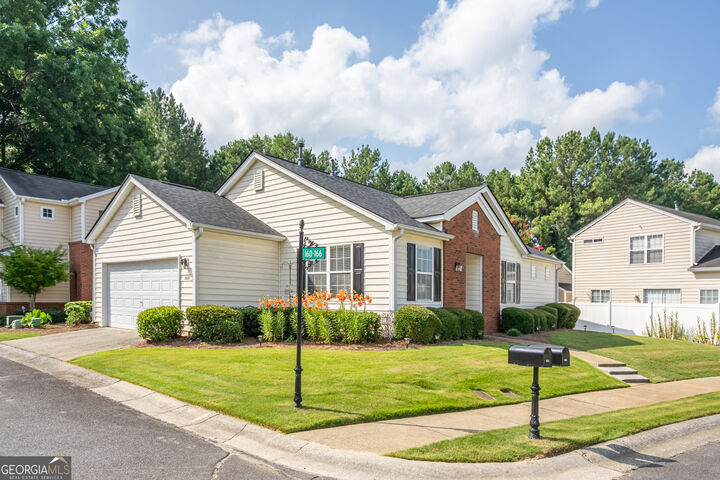 Property Photo: 166 Windcroft Circle NW GA 30101