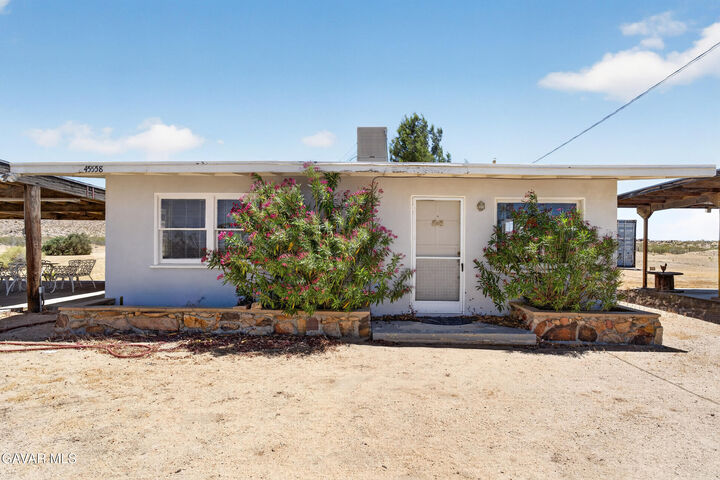 Property Photo: 45558 250th Street CA 93535