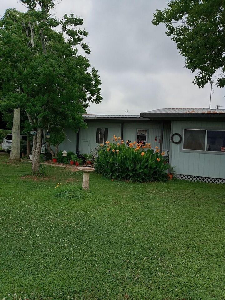 Property Photo:  6004 Pine Street  TX 77422 